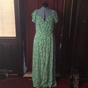 NWT!! Women’s Dress Size XXL